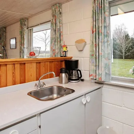 Charming 4-person In Ls, Denmark Feriehus Vesterø Havn